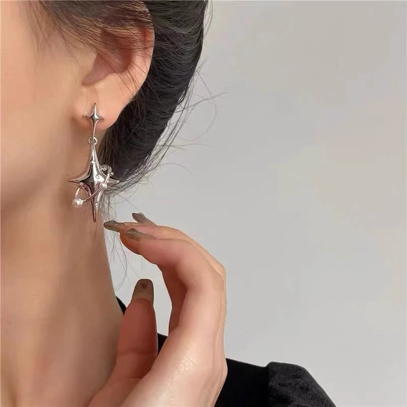 PEARLY NORTHERN STAR EARRING